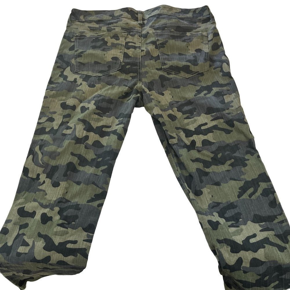 Black Daisy Billie Jeans Womens 15 Camo Skinny Mid-Rise Green‎ Camouflage NWT - Picture 4 of 10